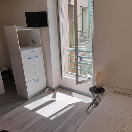 Super Appartement Centre Ville 迪涅莱班 外观 照片